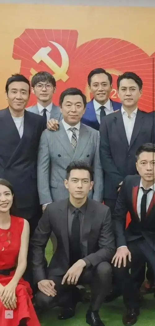 娱乐圈两大巨头之争|雷佳音|刘烨|刘昊然|靳东|陈坤_网易订阅