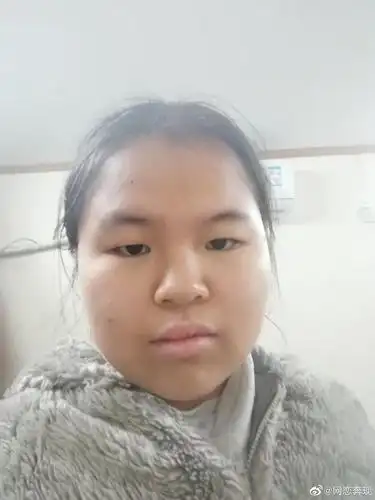 游戏里认识的网恋男友每天暧昧聊很久,昨天他让我爆照_高清图集_新浪