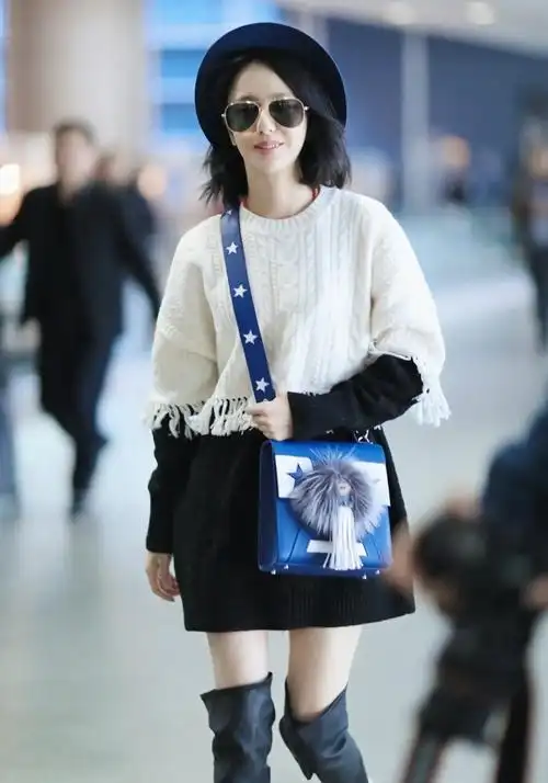 直筒裤配靴子土掉渣了,佟丽娅也能驾驭,确认是"仙女"无疑了