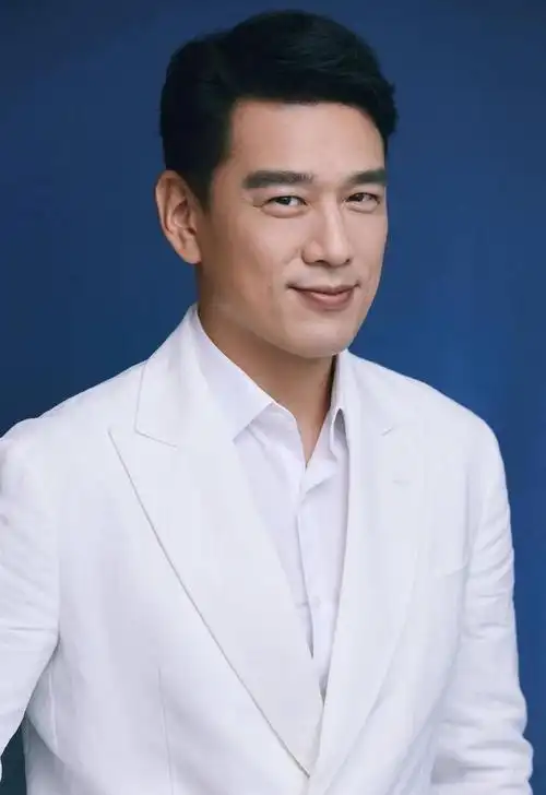 演员王耀庆为了省房租娶了房东的女儿结婚20年零绯闻