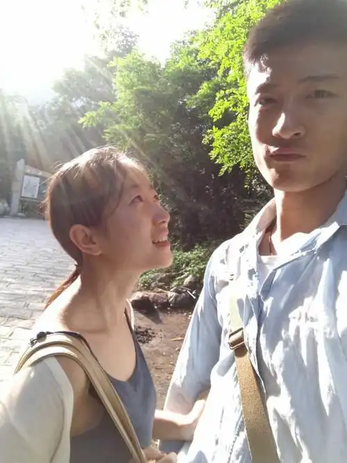 一米五几的女生和一米八几的男生谈恋爱是什么感觉?