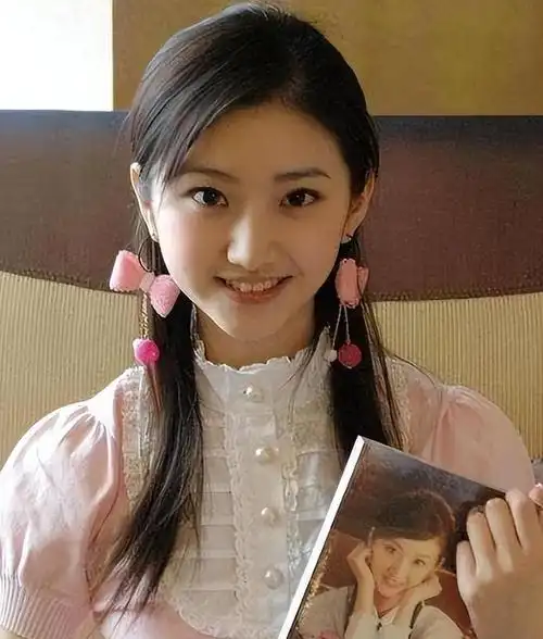 景甜16岁与大19岁富豪恋爱成名后爱上了张继科结果惨了