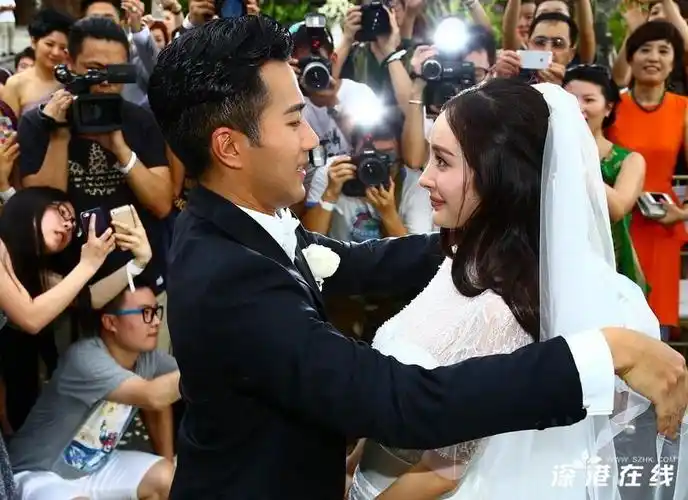 杨幂刘恺威巴厘岛结婚 杨幂刘恺威海量结婚照全套下载(图)