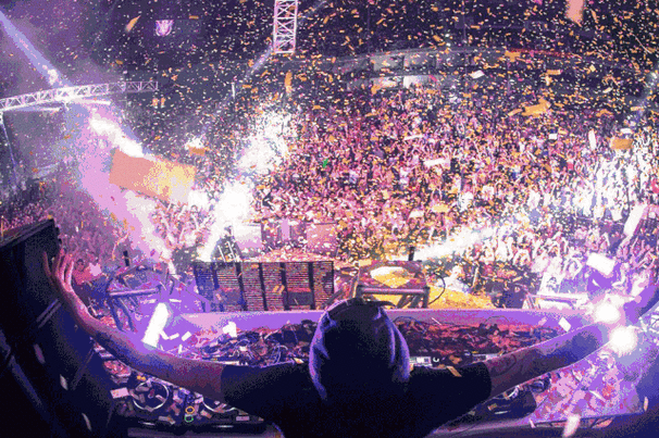 @所有人!有一份来自星光音乐节的邀请 让我们乘着音浪一起嗨!_房产资