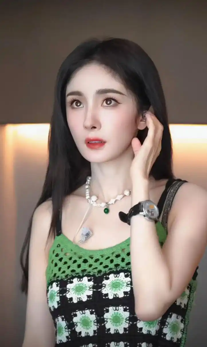 奉上杨幂美图 气质优雅  冰肌玉骨  颜值爆表[心][心][心]#美女