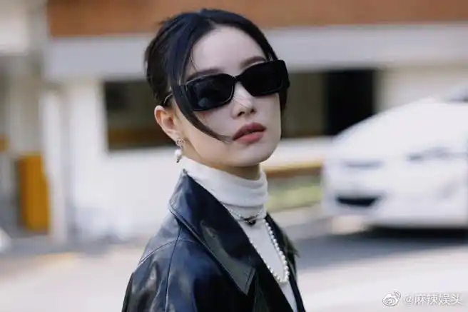 倪妮韩国街拍##倪妮韩国街头随拍