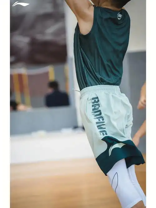 李宁篮球赛循环赛第一