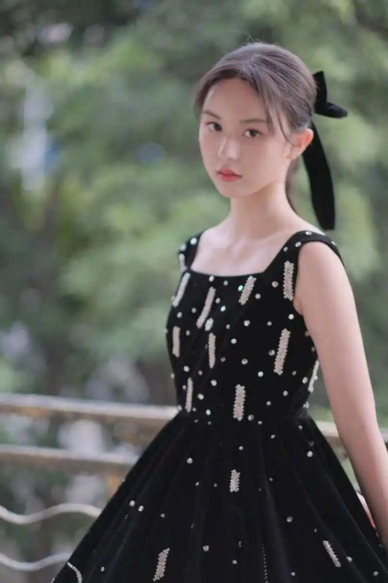 2023最后一天的高贵恬 真的超级好看#礼服 #刘楚恬 - 抖音