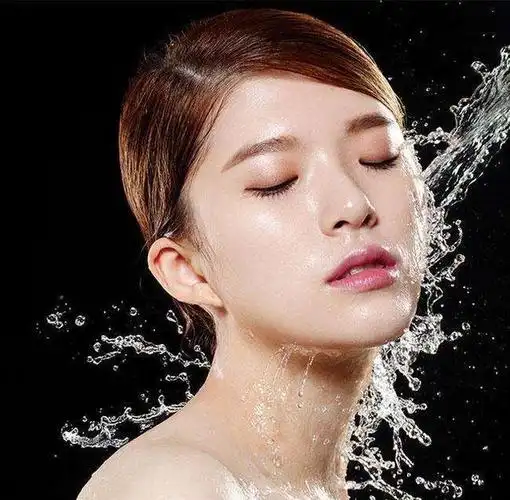 秋冬想皮肤水润不干燥,做好这个部位的保湿才是关键