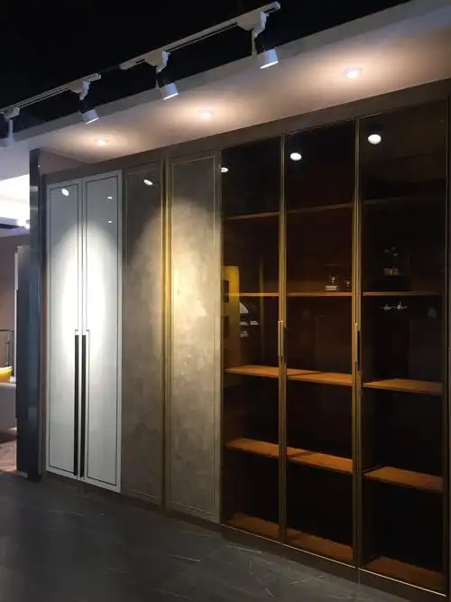 华满堂衣柜实物图