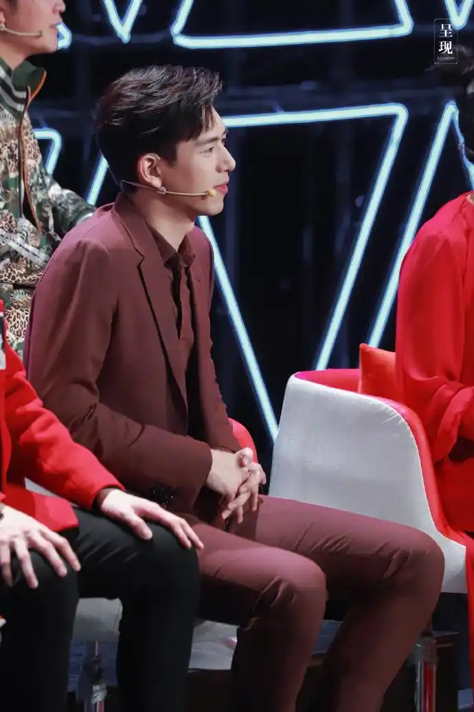 李现春晚直通车全程cut超甜的现男友精彩助梦瞬间