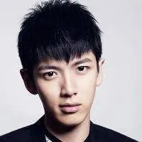 柯震东最新高清头像_微信头像图片大全