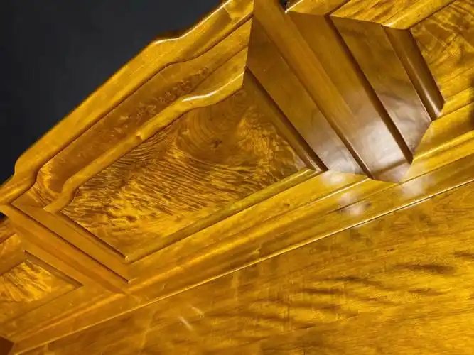 金丝楠木小叶楠虎皮水波罗汉床