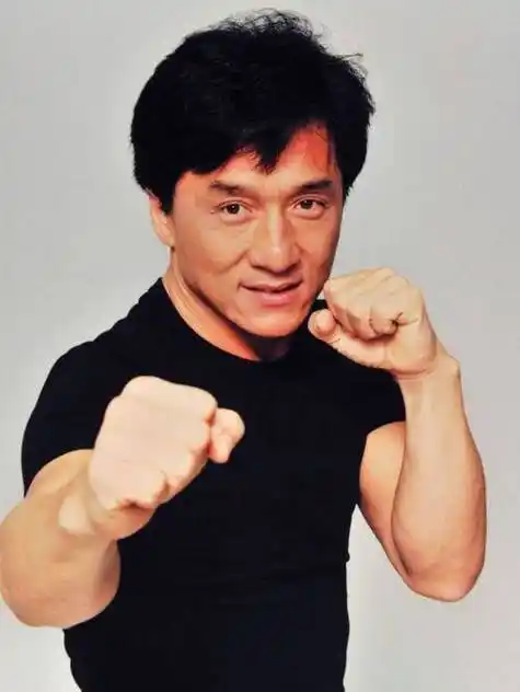 刘亦菲发文力挺,也拯救不了成龙的电影,一个时代落幕了_宣传_票房