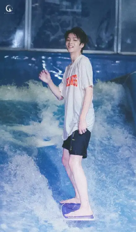 湿发造型,这个刘耀文必须有姓名!