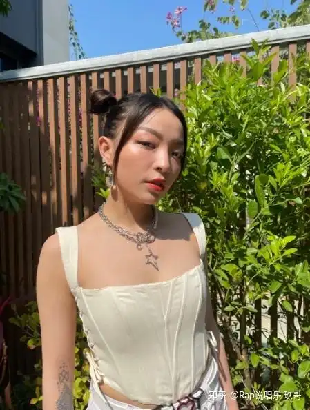 丁太升说乃万比第一女rapper强内涵vava有必要