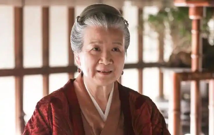 祖母专业户曹翠芬张艺谋直言不像演员大器晚成用实力说话