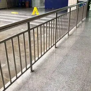 上海楼梯扶手安装阳台庭院不锈钢圆管焊接栏杆护栏简约现代扶手