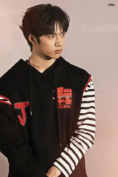 我梦寐以求 是真爱和自由    ·@时代少年团-刘耀文  ·#刘耀文电影第