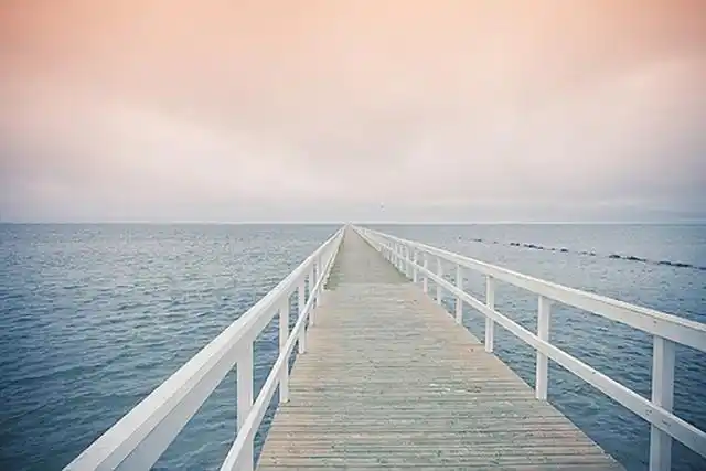 微信朋友圈表达心情悲伤的说说带图片