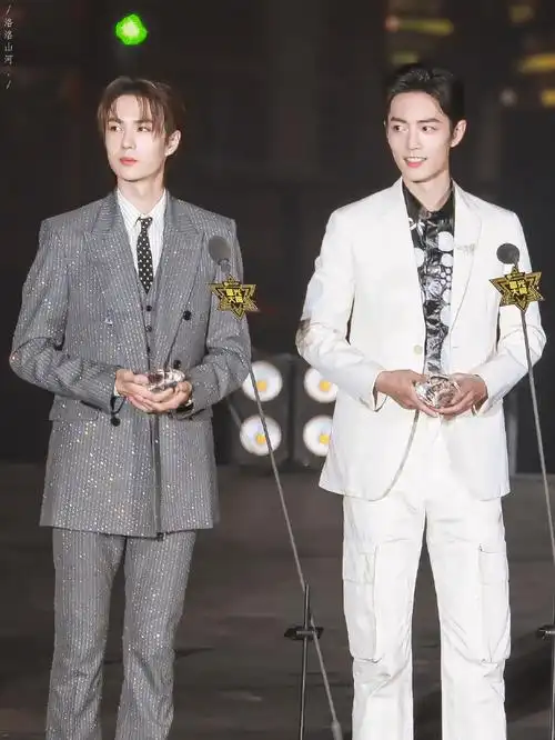 肖战王一博在萌探同框##肖战王一博又同框了