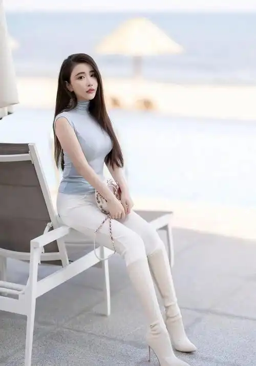 长靴美女,这身材没得挑_网易订阅