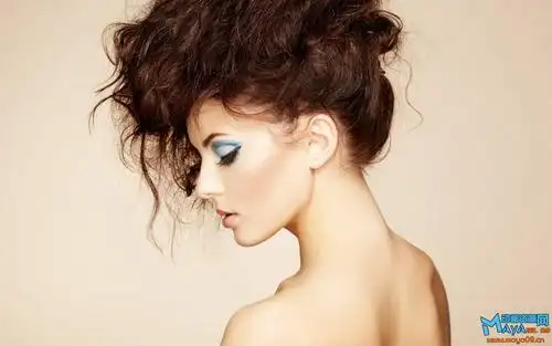 69 平面资源|素材下载区 69 ps打造梦幻女神重影效果psd源文件