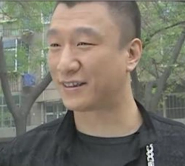 因演《征服》走红,他是刘华强最信任的小弟,如今过得如何?