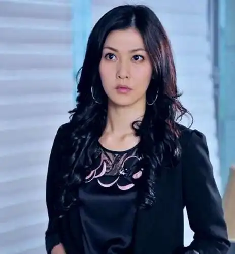 "艾莉"扮演者李彩桦离婚,与丈夫相爱仅一年左右,原因令人唏嘘