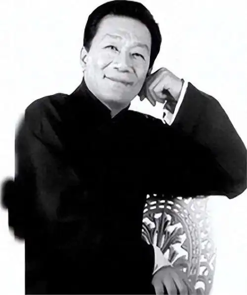 侯耀文离世17年后,再看哥哥侯耀华力争遗产,才懂得他的良苦用心