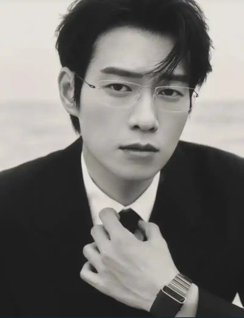 魏大勋的新近活动照片.