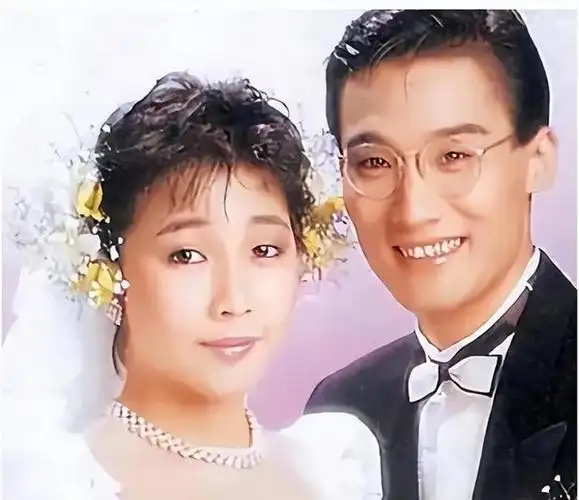 六位娶了"丑妻"的男星,不离不弃36年,不嫌弃老婆邋遢