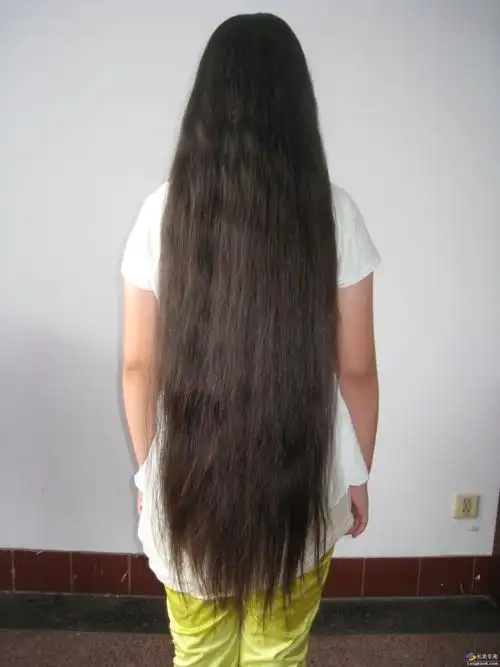 一刀剪下少女一米柔顺细