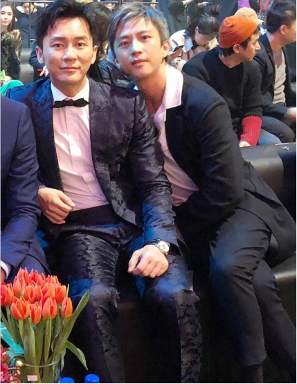 微博之夜邓超为李晨整理衣裤,范冰冰:你俩好甜!李晨马上表忠心