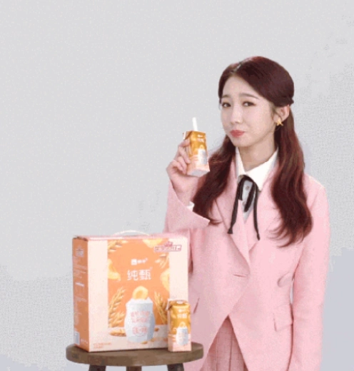 孟美岐代言牛奶却难以下咽表情管理失控销量来个大反转