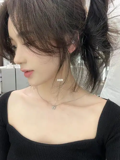 韩系八字刘海 氛围感十足高颅顶蓬松