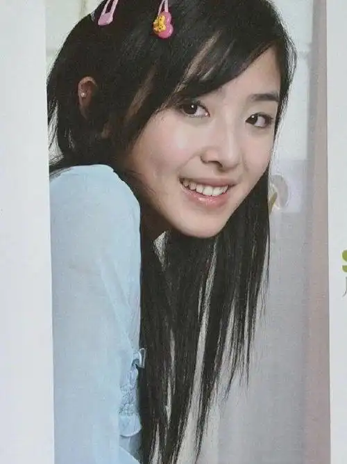 超女时期就主打一个无敌青春可爱的张含韵