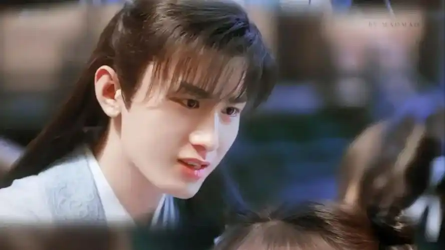 电视剧《琉璃》没想到小小的妖族 竟然是天帝的儿子