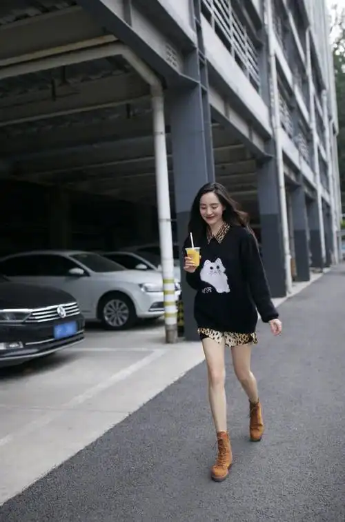 明星爱街拍##王智私服