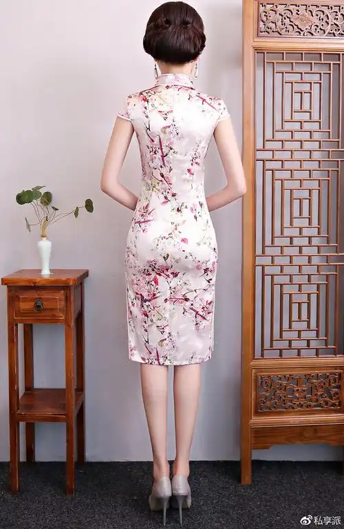 穿真丝旗袍的女人好看吗