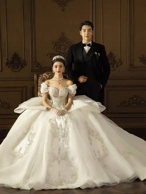 一眼爱上这组重工高定婚纱照,太美了举手投足间流露奢华与浪漫欧式