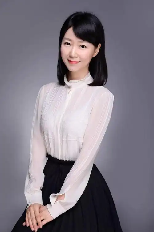 吴薇(安徽电视台的女主持人)_尚可名片