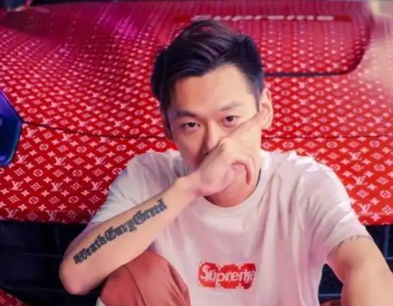 表示:回归现实比直播赚得更多|洋气黄|虎牙