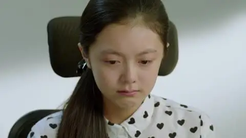 f再优伤我也用微笑带过