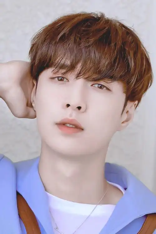 张艺兴太好看了吧