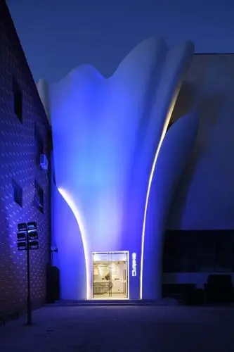 北京通州区宋庄镇下小堡村,于2009年度" 北京最美的乡村 " ,小堡以"