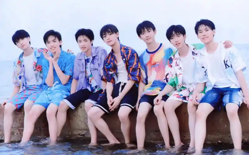 tnt时代少年团全新系列专辑乌托邦少年i61朱雀傻瓜你呀你呀手指舞