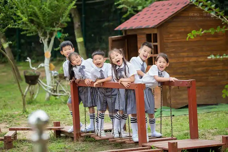 日照幼儿园毕业照 |