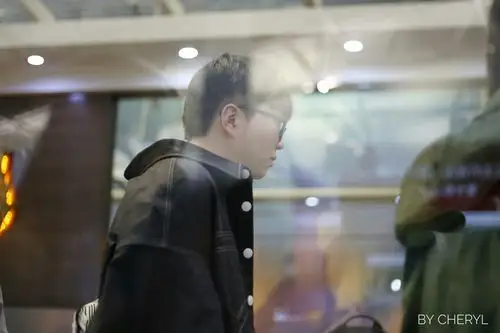 2018 409 毛不易机场 - 堆糖,美图壁纸兴趣社区