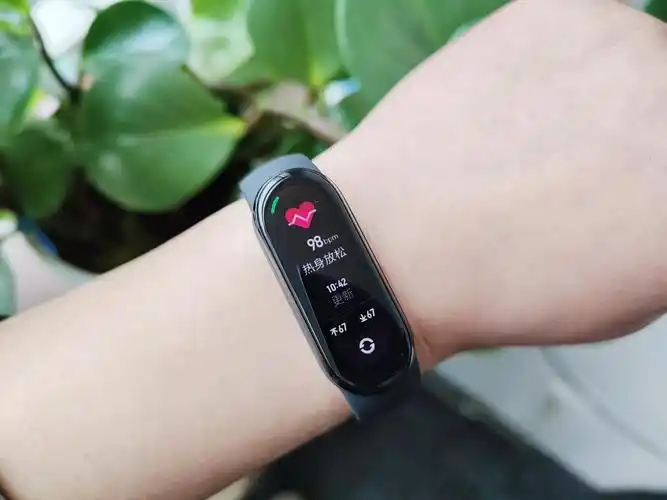 小米手环6nfc版简评继往开来